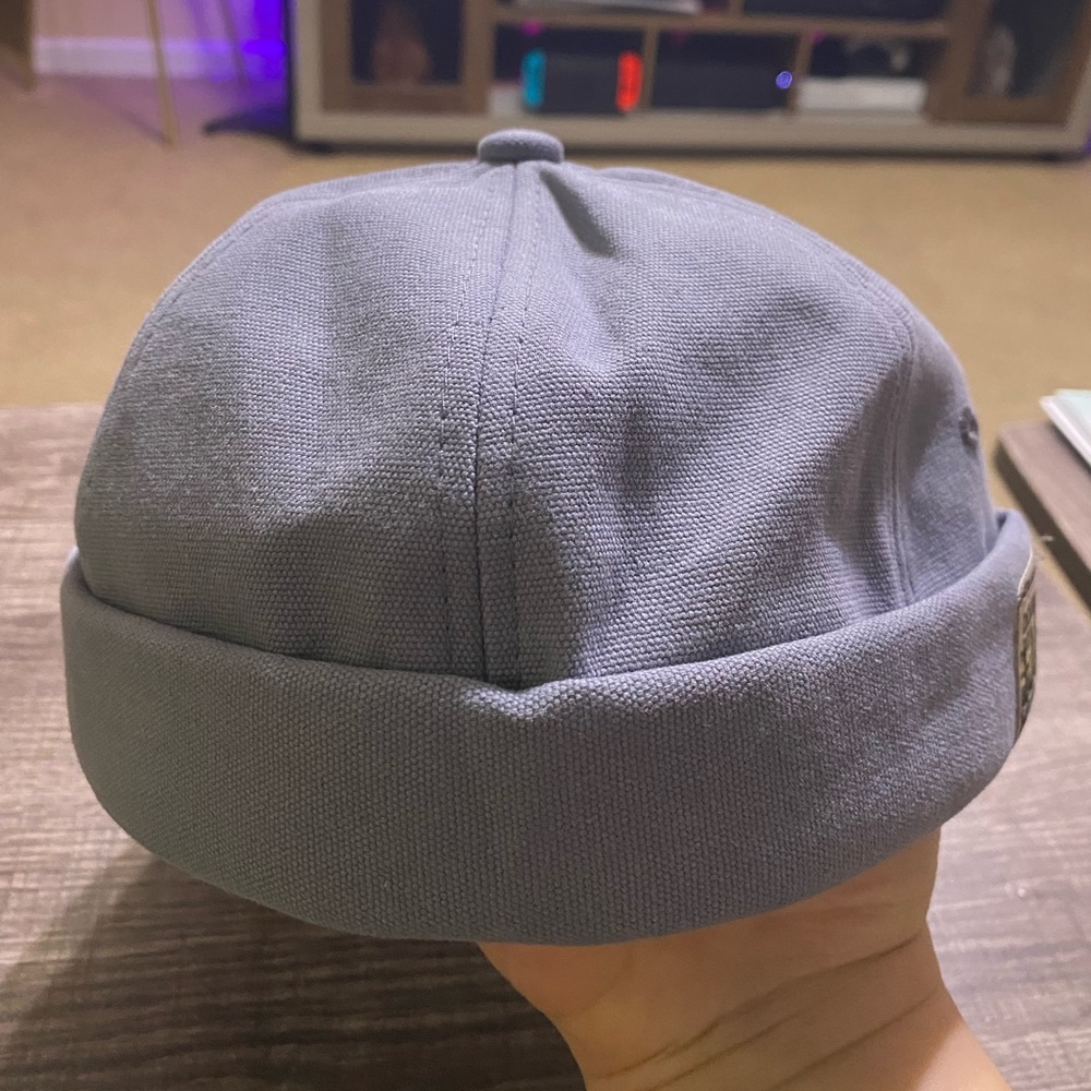 Brimless cap